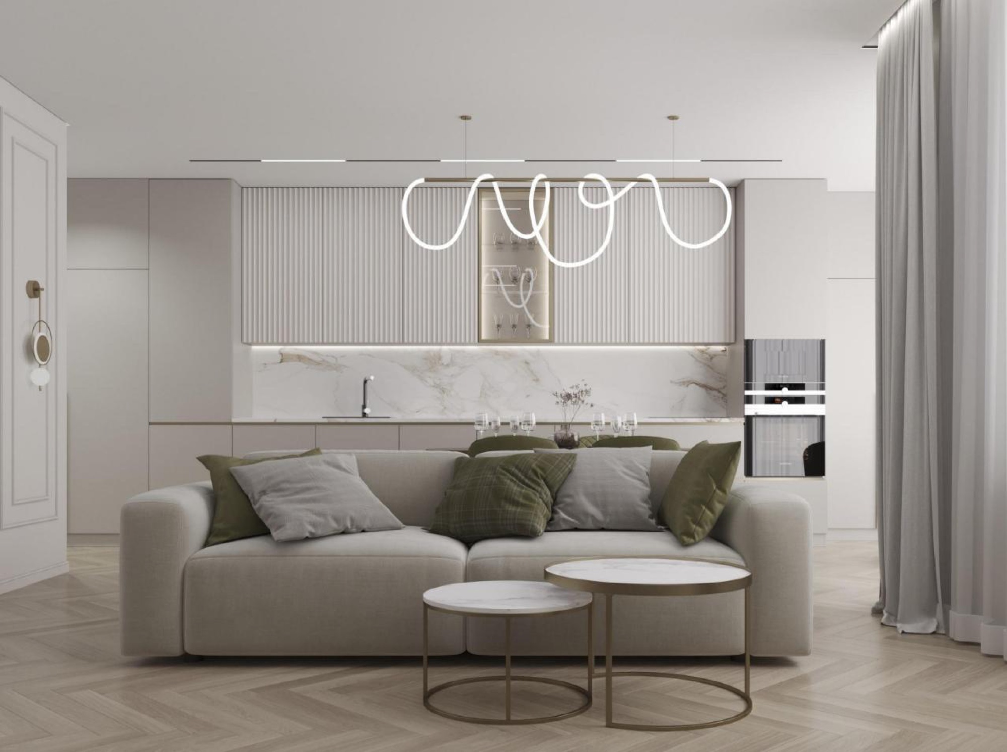 Кухня-гостиная: светлый диван, журнальные столики, кухонный гарнитур с фартуком из керамогранита под мрамор
